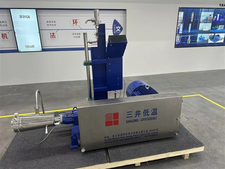 Vysokotlakové kryogénne piestové čerpadlo-